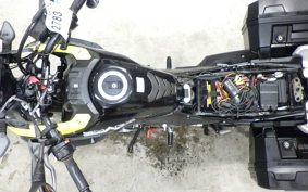 SUZUKI Vｽﾄﾛｰﾑ250A