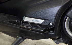 YAMAHA T-MAX 530 DX 2017 SJ15J
