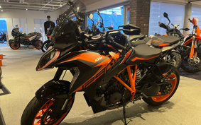 KTM 1290 SUPER DUKE GT 2019 V6940
