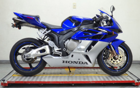 HONDA CBR1000RR 2005 SC57