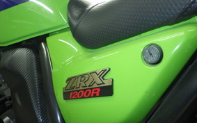 KAWASAKI ZRX1200 R 2003 ZRT20A