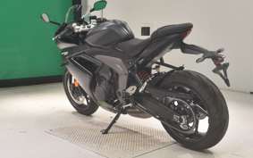 TRIUMPH DAYTONA 660 2025
