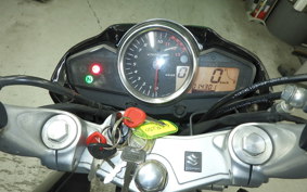 SUZUKI GSR250 2003