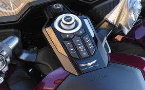 HONDA GL 1800 GOLD WING TOUR DCT 2025 SC79