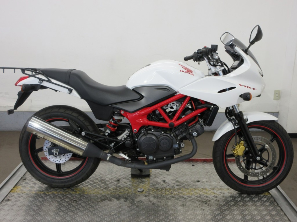 Фото Honda VTR 250 F 2013 с японского аукциона