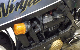 KAWASAKI GPZ400R 1987 ZX400D
