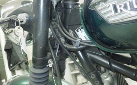 TRIUMPH BONNEVILLE 2007