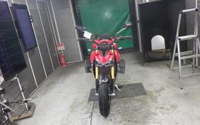 DUCATI STREETFIGHTER V4 S 2023