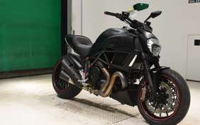 DUCATI DIAVEL DARK 2015