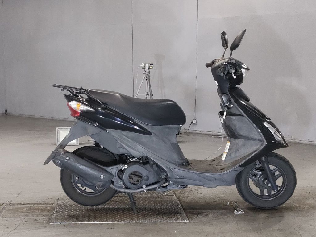 Фото Suzuki ADDRESS V125 с японского аукциона