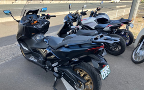 YAMAHA T-MAX 560 A TECHMAX 2022 SJ19J