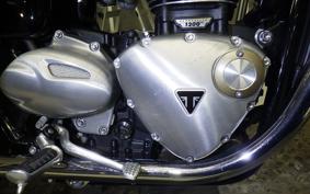 TRIUMPH BONNEVILLE T120 2022