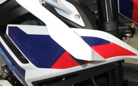 BMW M1000R 2023