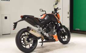 KTM 125 DUKE 2023