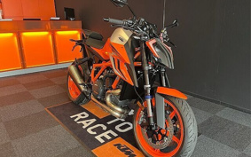 KTM 1290S-DUKE R EVO V3940