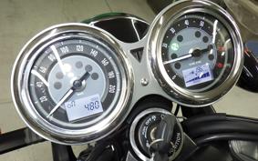 TRIUMPH BONNEVILLE T100 2025