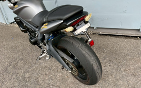 TRIUMPH STREET TRIPLE R 2010 TMD416