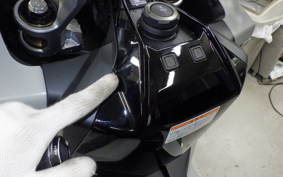 HONDA X-ADV 750 2025 RH21