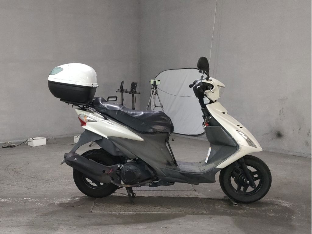 Фото Suzuki ADDRESS V125 с японского аукциона
