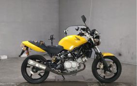 HONDA VTR 250 MC33