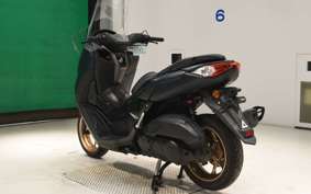 YAMAHA N-MAX 2001 SEG6J
