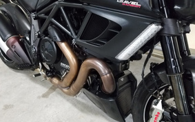 DUCATI DIAVEL CARBON 2013