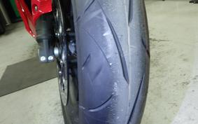 HONDA CBR650R E-Clutch 2025 RH17