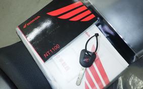 HONDA NT1100 2024 SC84