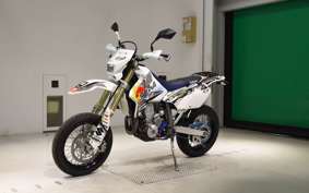 SUZUKI DR-Z400SM 2018 SK44A