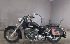 YAMAHA DRAGSTAR 400 CLASSIC VH01J