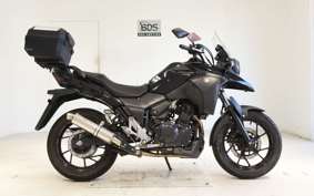 SUZUKI Vｽﾄﾛｰﾑ250A