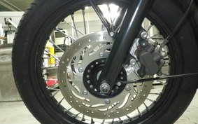 TRIUMPH BONNEVILLE SPIRIT 2015