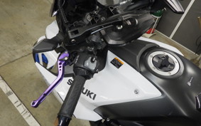 SUZUKI GSX-8S 2024 EM1AA