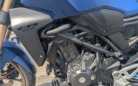 HONDA CB250R MC52