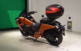 HONDA NM4 VULTUS -01 2015 RC82