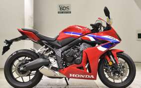 HONDA CBR650R E-Clutch 2025 RH17