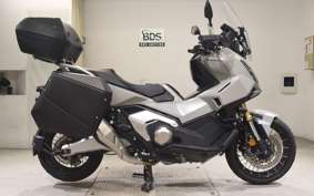 HONDA X-ADV 750 2025 RH21