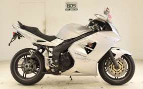 TRIUMPH SPRINT ST 1050 2005