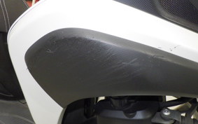 YAMAHA TRICITY 125 1997 SE82J