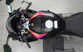 APRILIA RSV4 1100ファクトリ 2024