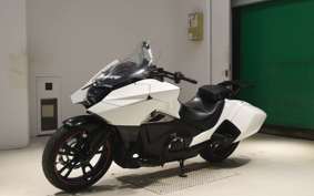 HONDA NM4 VULTUS -02 2014