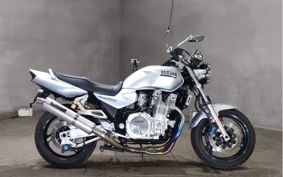 YAMAHA XJR1300 2000 RP03J