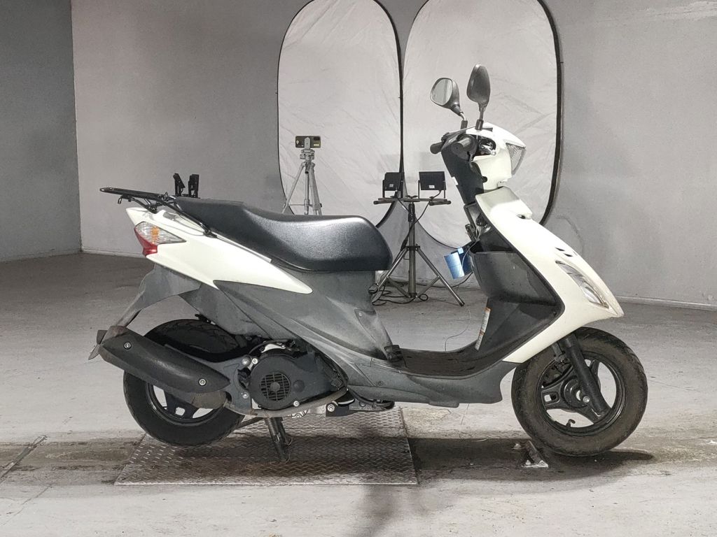 Фото Suzuki ADDRESS V125 с японского аукциона
