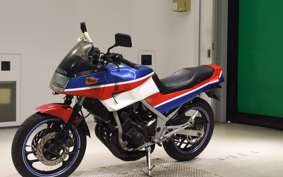 YAMAHA FZ250 1HX