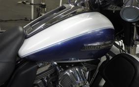 HARLEY FLHTCUTG TRIKE 2015