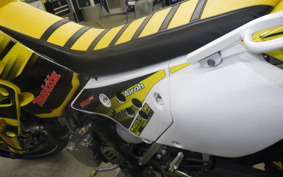 SUZUKI DR-Z400SM 2006 SK44A