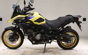 SUZUKI DL650 ( V-Strom 650 ) XTA 2022 C733A