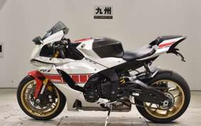 YAMAHA YZF-R1 2022 RN65J