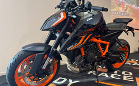 KTM 1290 SUPER DUKE R EVO V3940
