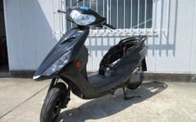 YAMAHA  AXIS Z